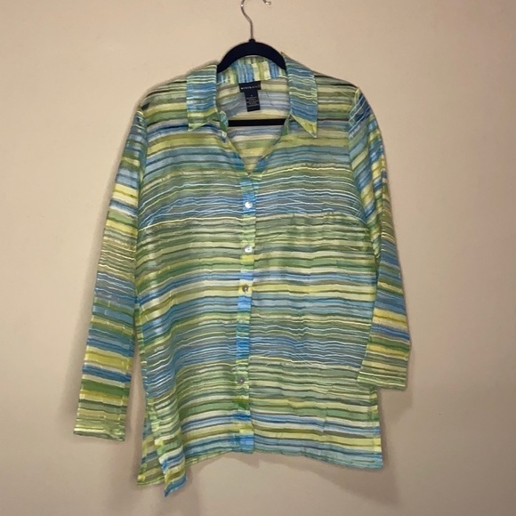 Citiknit oversized button front Sheer Top - Picture 3 of 9